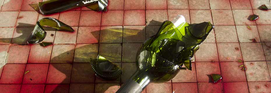 Intervention urgente en cas de taches de vin et de lait.
