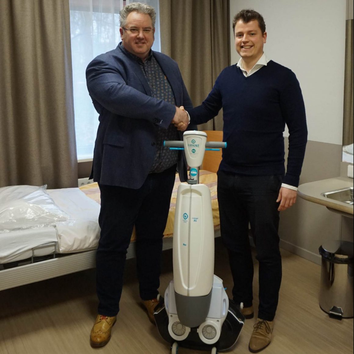 Frank Verstappe en Mark Engels schudden de hand